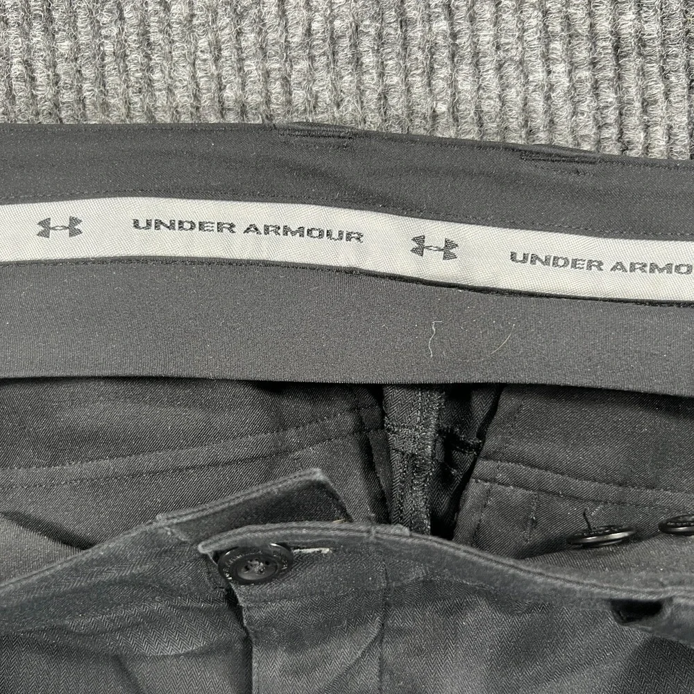 Under Armour Pants Performance Mens Size 36/30 Black Chino Golf Lightweight